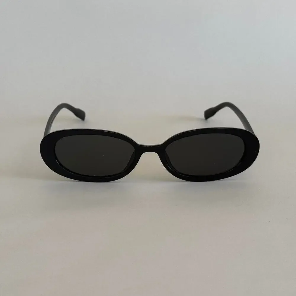 Black frame and black